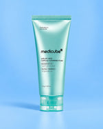 MEDICUBE Azelaic Acid Capsule Cleansing Foam